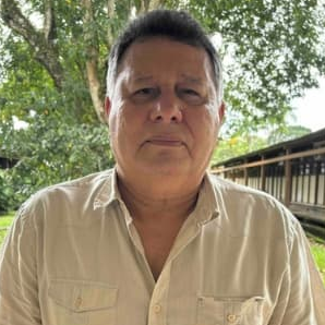 Prof. Dr. Cândido Augusto Veloso Moura avatar image