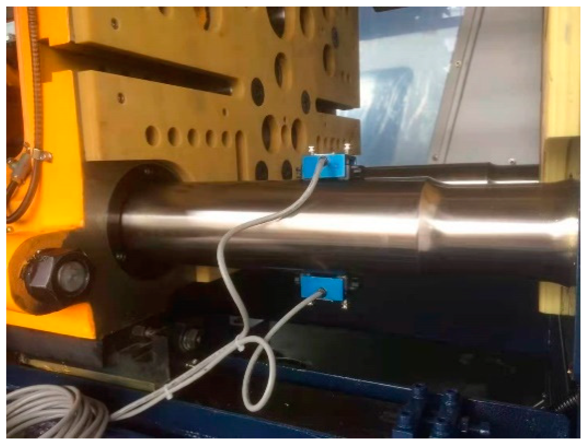 Vibration Extraction for Melting Plastic Hydraulic Injection