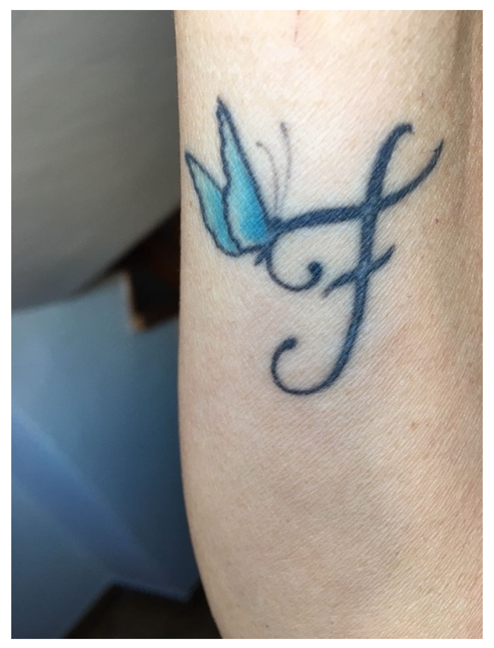 Tattoo uploaded by Victoria Hennes • Life is beautiful -in Italian •  Tattoodo
