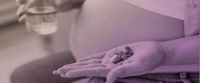 Accuracy and Safety of ChatGPT-3.5 in Assessing Over-the-Counter Medication Use During Pregnancy: A Descriptive Comparative Study