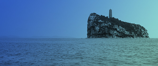 Comprehensive Assessment of Water Quality of China&rsquo;s Largest Freshwater Lake Under the Impact of Extreme Floods and Droughts