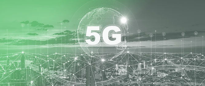 Performance Benchmarking of 5G SA and NSA Networks for Wireless Data Transfer