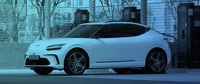 Carbon-Aware Rolling-Horizon Energy Management of Electric Vehicles via Virtual Power Plants Under Carbon&ndash;Grid Conflict