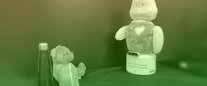 Context-Awareness and Biologically Inspired Behaviour Based on Attention Mechanisms for Natural Human-Robot Interaction