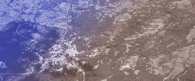 Spatiotemporal Analysis of Land Subsidence in the Sant&rsquo;Eufemia Plain (Calabria Region, Italy) Using InSAR Techniques